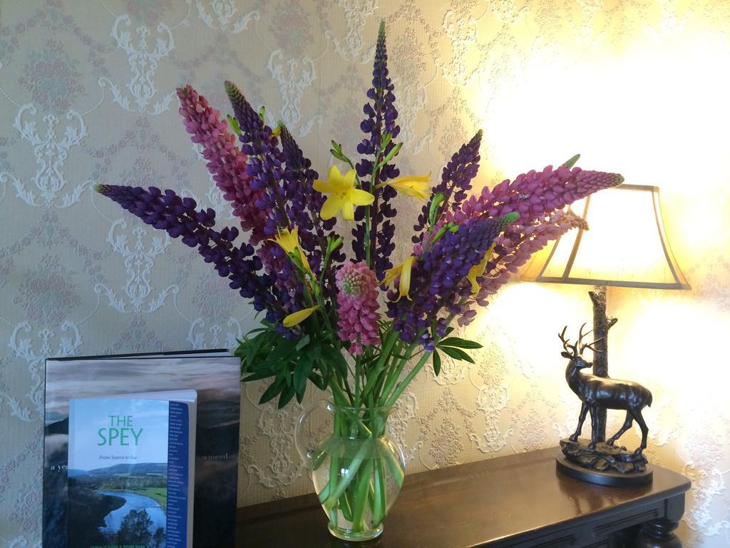 Rossmor Bed & Breakfast Grantown-on-Spey Esterno foto