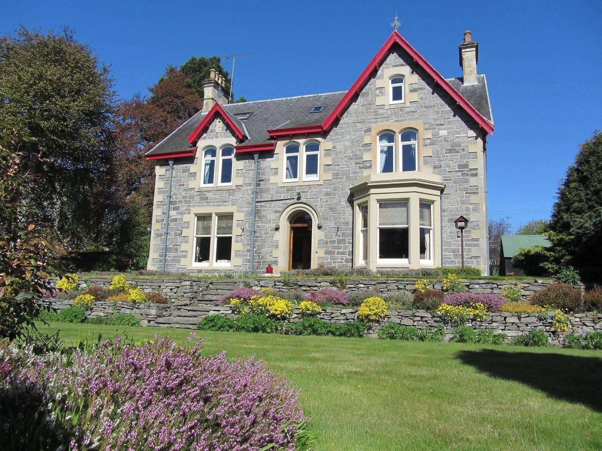 Rossmor Bed & Breakfast Grantown-on-Spey Esterno foto
