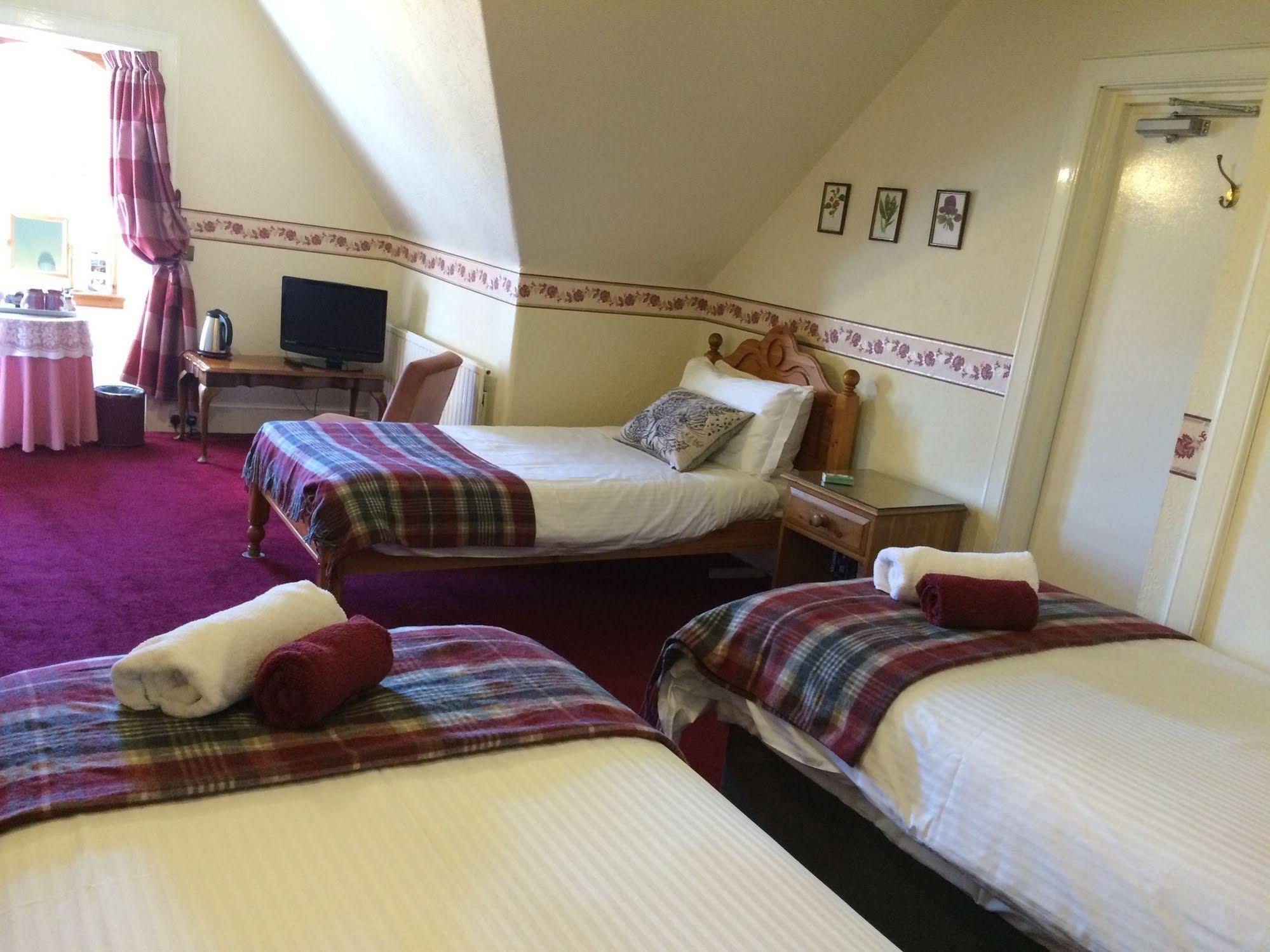 Rossmor Bed & Breakfast Grantown-on-Spey Esterno foto