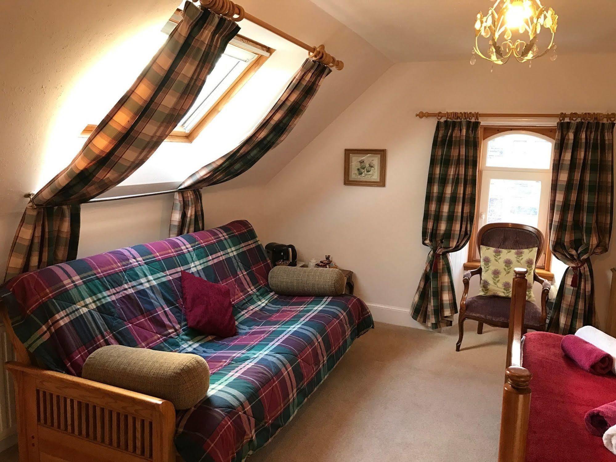 Rossmor Bed & Breakfast Grantown-on-Spey Esterno foto